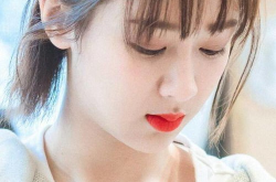娱乐吃瓜杨紫赵丽颖,娱乐圈的“瓜王”对决，谁才是真正的吃瓜达人？