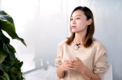 娱乐吃瓜女艺人骂前辈,娱乐圈恩怨情仇再掀波澜”